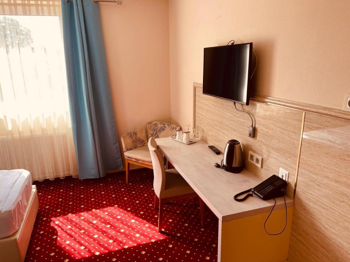 Fergana Uebersee Hotel بريمرهافن المظهر الخارجي الصورة