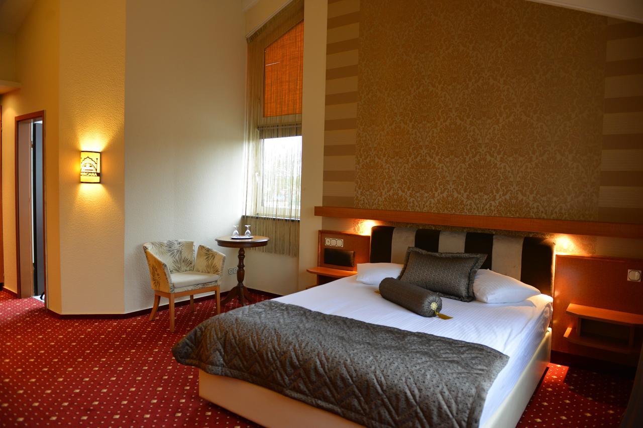 Fergana Uebersee Hotel بريمرهافن المظهر الخارجي الصورة